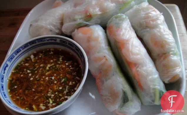 Cook the Book: Shrimp and Mint Summer Rolls