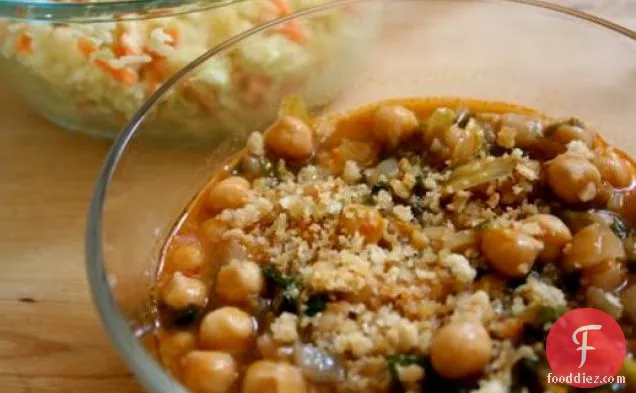आठ रुपये में खाएं: टोस्टेड ब्रेडक्रंब के साथ छोले का सूप