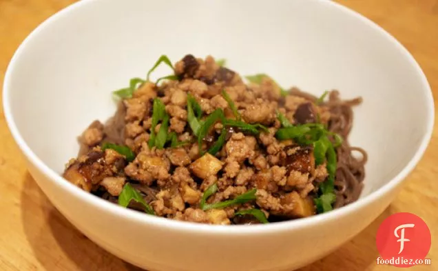 Dinner Tonight: Minced Pork with Soba Noodles