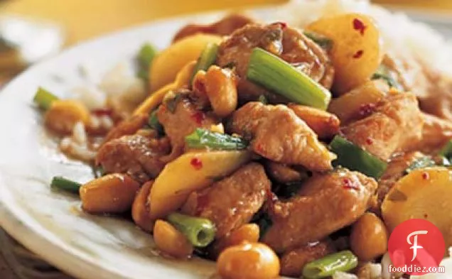 Sichuan-Style Stir-Fried Chicken With Peanuts