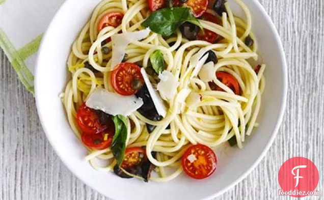 Spaghetti with cherry tomato & black olive sauce