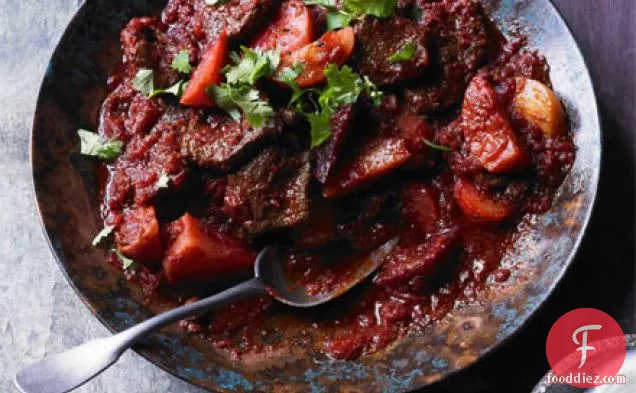 Beef & beetroot curry