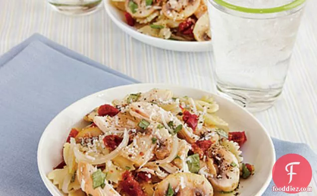 Farfalle with Chicken and Sun-Dried Tomatoes