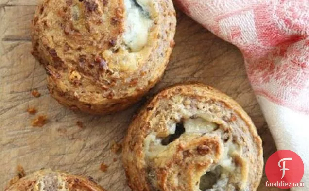 Roquefort & walnut rolls
