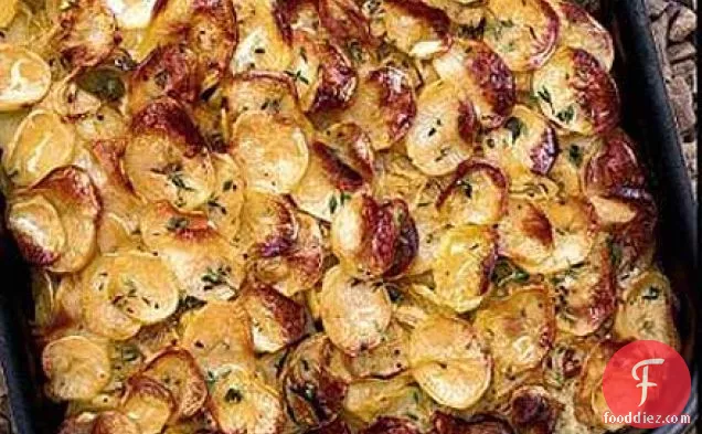 Buttery roast thyme potatoes