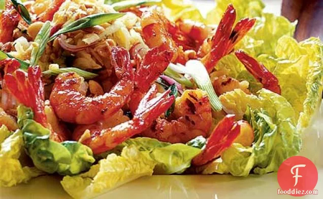 Green mango salad with prawns