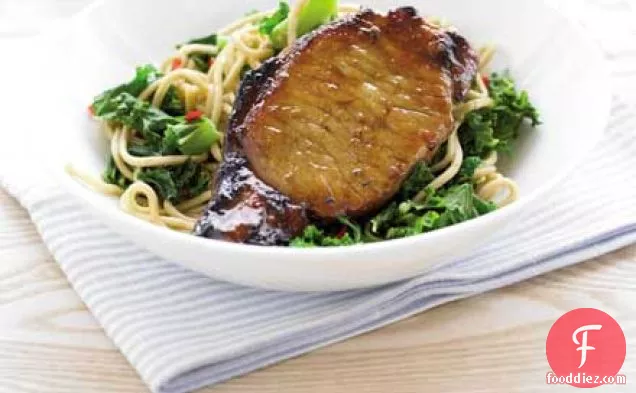 Sticky pork with gingered noodles & kale