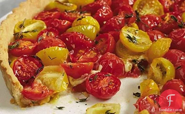 Tomato tart with cheddar crust