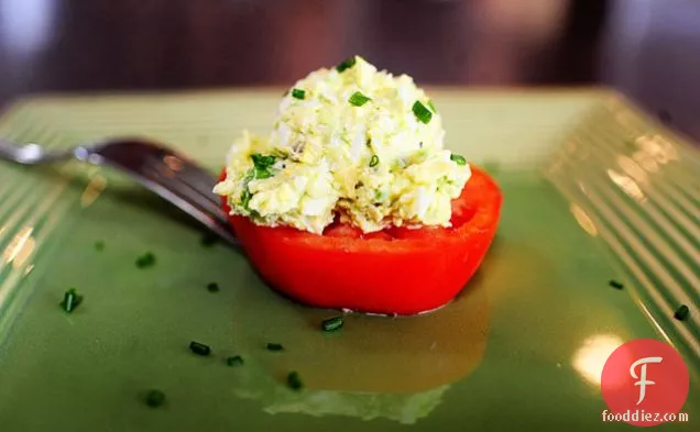 एवोकैडो अंडे का सलाद