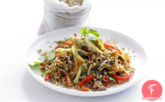Brown rice stir-fry with coriander omelette