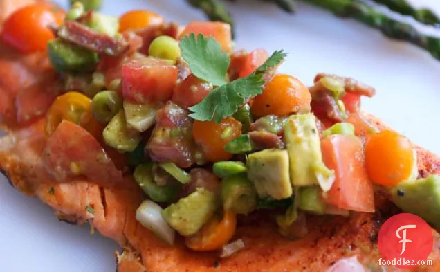 बेकन गुआकामोल साल्सा (गुआका-साल्सा)