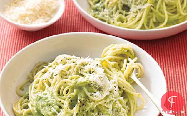 Spaghetti with Creamy Broccoli Pesto