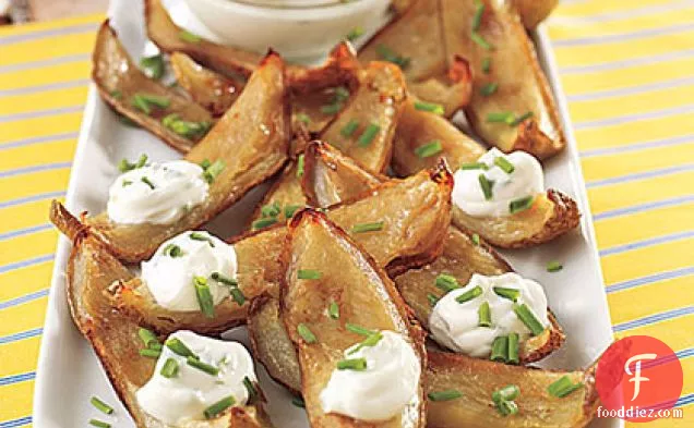 Potato Skins with Sour Cream and Chives