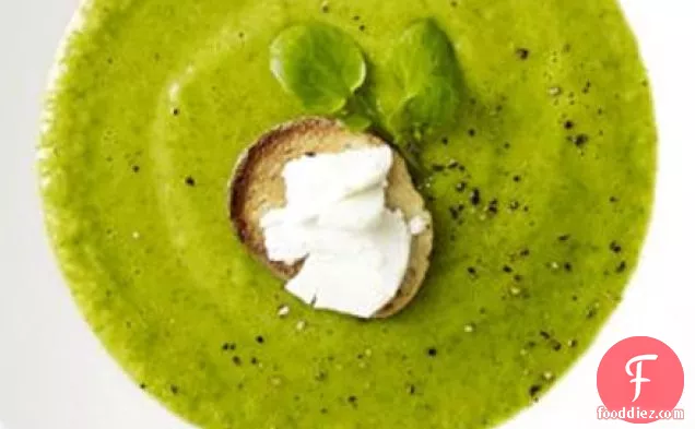 Watercress & celeriac soup with goat's cheese croutons