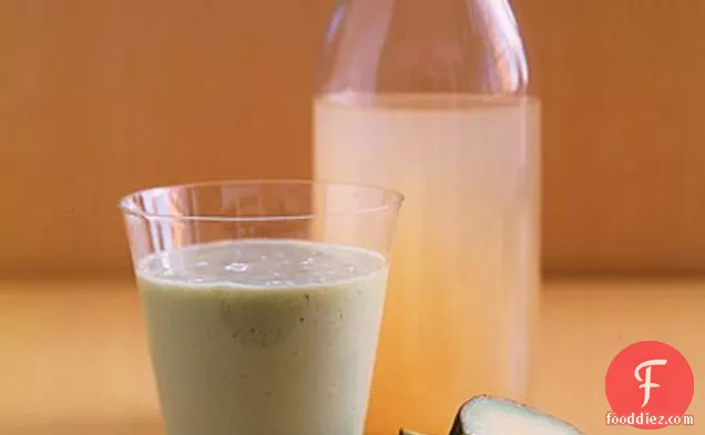 Avocado-pear Smoothie