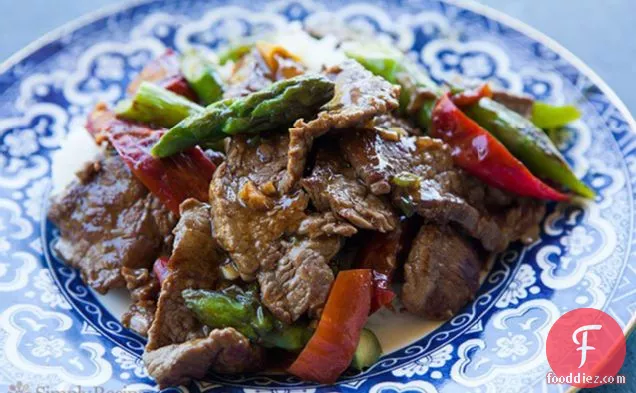 Flank Steak Stir-fry With Asparagus And Red Pepper
