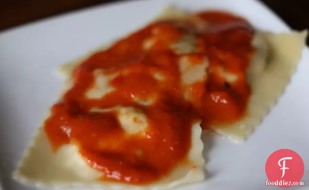Goat Cheese Ravioli With Roasted Red Pepper Sauce