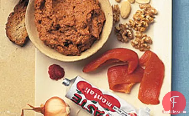 Spicy Red Pepper And Walnut Dip