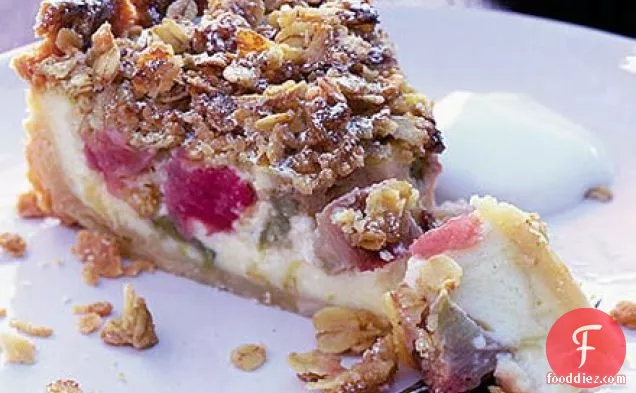 Rhubarb & custard pie with butter crumble