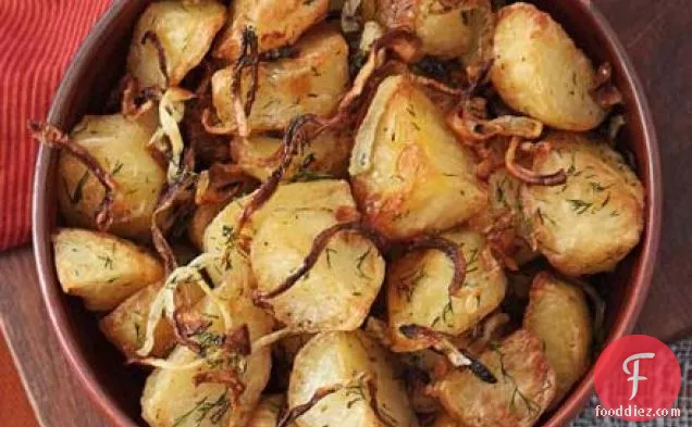 Crunchy potatoes with dill & onions