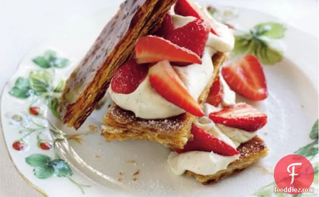 Strawberries & cream layer