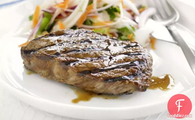 Teriyaki steak with fennel slaw