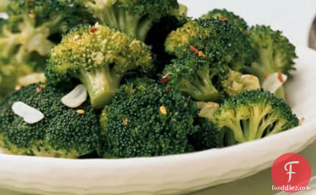 Broccoli with Red Pepper Flakes and Toasted Garlic
