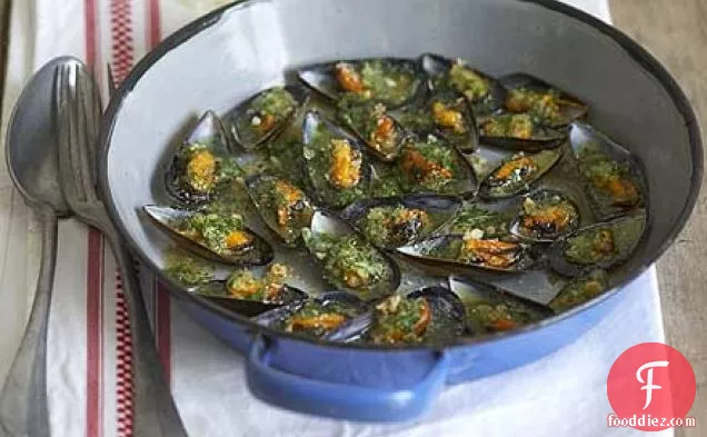 Crunchy baked mussels