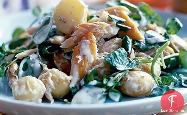 Warm new potato & smoked mackerel salad