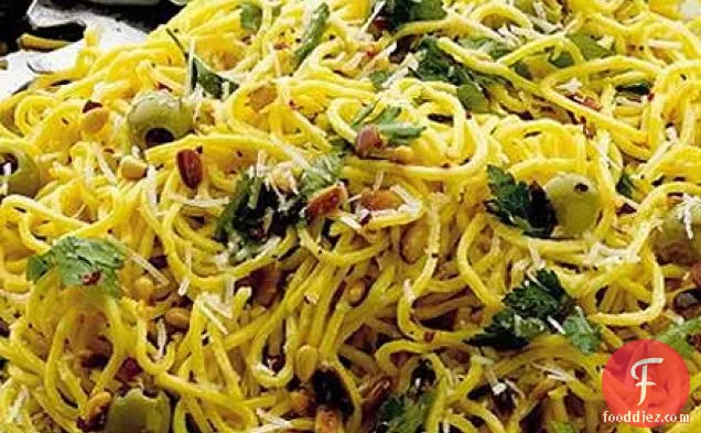 Spaghetti with lemon & olives