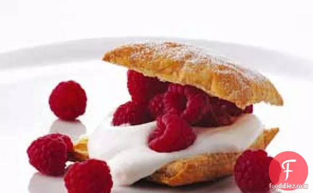Raspberry Crème Fraîche Puff