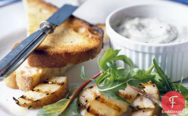Roquefort toasts with peppered pears