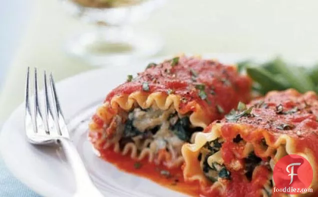 Lasagna Rolls with Roasted Red Pepper Sauce