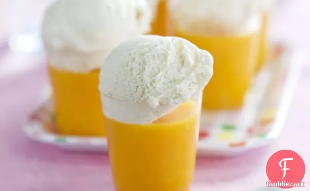 Smoothie jellies with ice cream