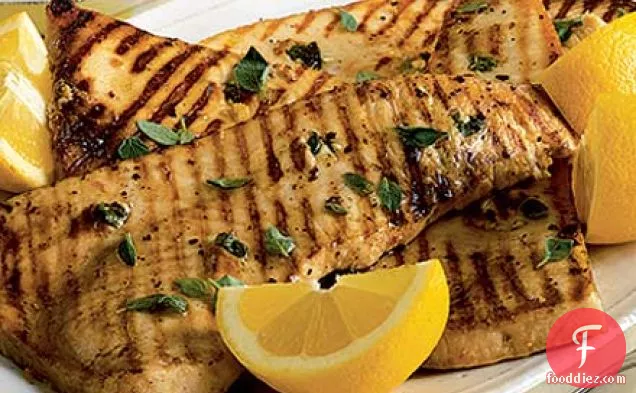 Pesce spada steccato e grigliato (Griddled garlic & mint studded swordfish)