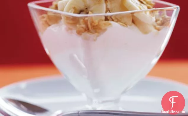Banana Yogurt Parfait with Maple Oat Topping