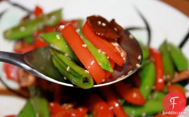 Stir-fried Snap Peas, Bell Peppers & Shitake Mushrooms