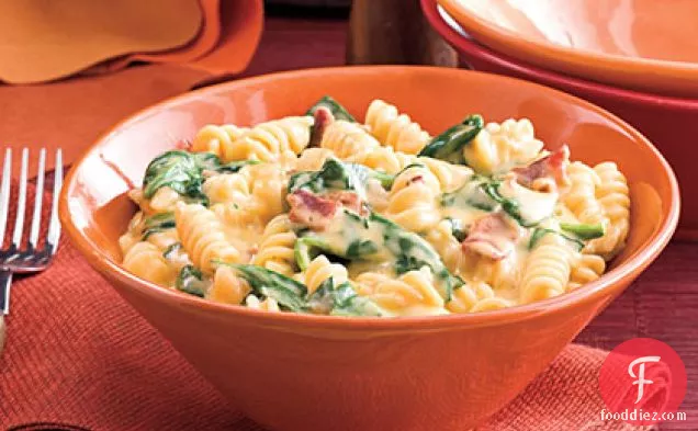 Spinach-Bacon Mac and Cheese