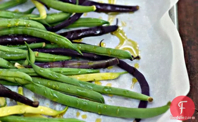 Roasted Green Beans With Bagna Cauda