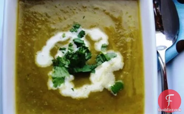 मलाईदार सब्जी का सूप (क्रेमा डी वर्दुरास)