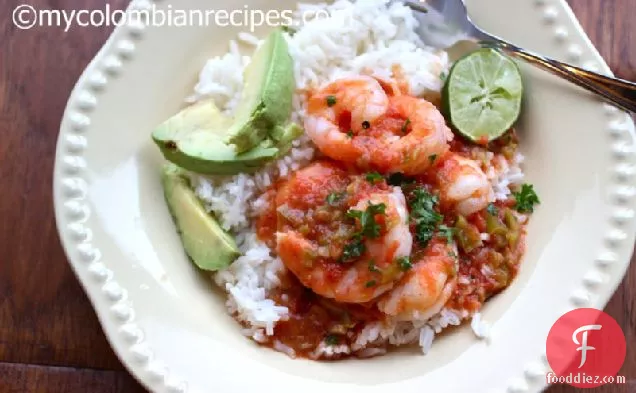 Guisado de Camarones (Shrimp in Criolla Tomato Sauce)