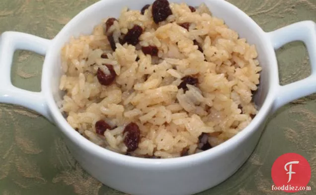 Rice with Coconut and Raisins (Arroz con Coco y Pasas)