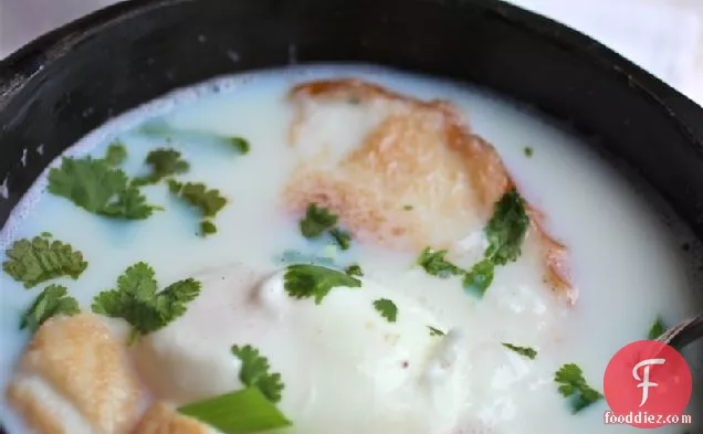 Changua (Colombian Egg and Milk Soup)