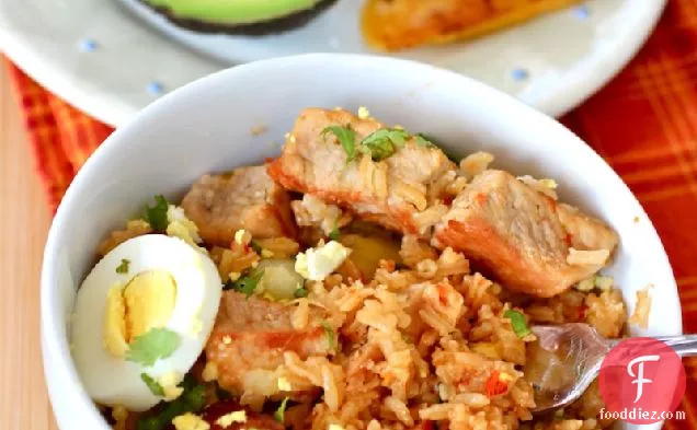 अरोज़ एटोलैडो (कोलम्बियाई शैली का पोर्क रिसोट्टो)