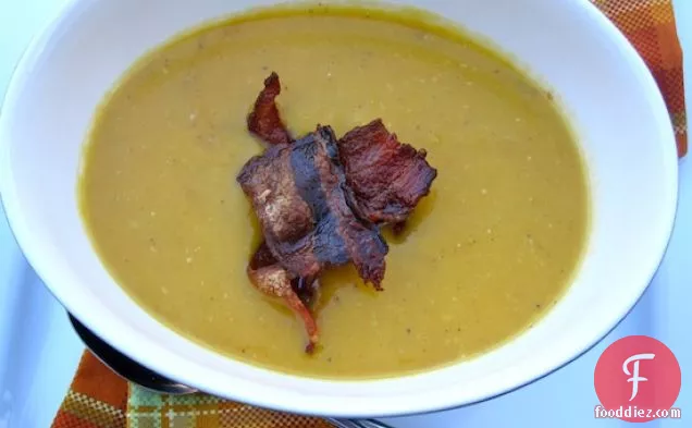भुना हुआ बटरनट स्क्वैश-नारियल का सूप