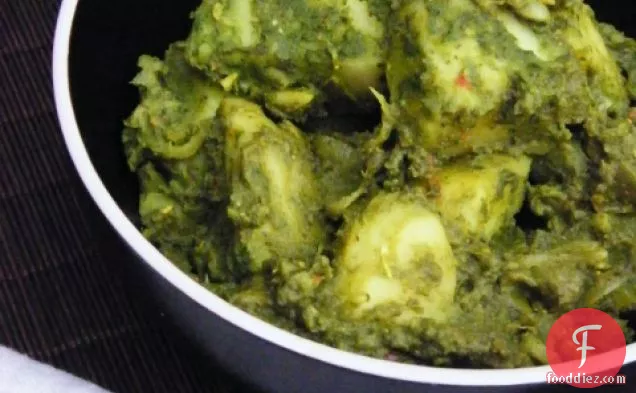 Saag Aloo (spinach and potato side dish)