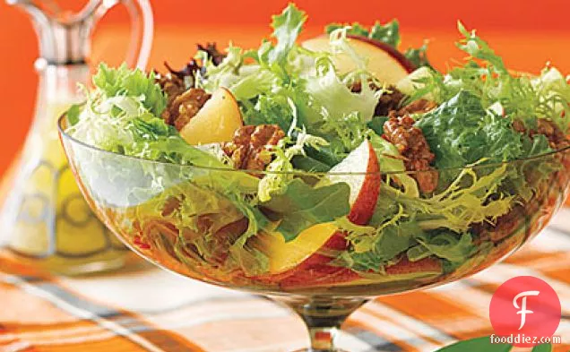 Green Salad with Apples and Toasted Walnuts