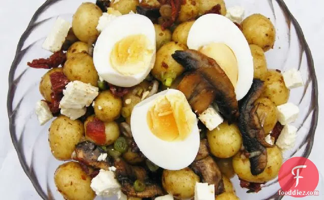 Hearty Potato, Egg & Apetina Salad