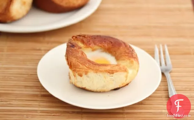 Eggs in Bread Rolls
