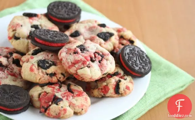 Chewy Cookies and Cream Cookies